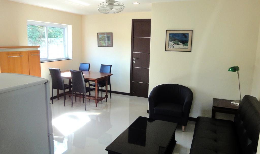 Anam Cara Apartment Бофут Стая снимка